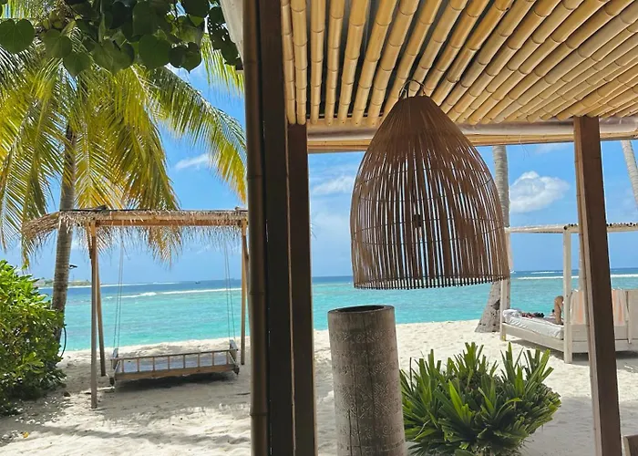 Met House Beach Villa