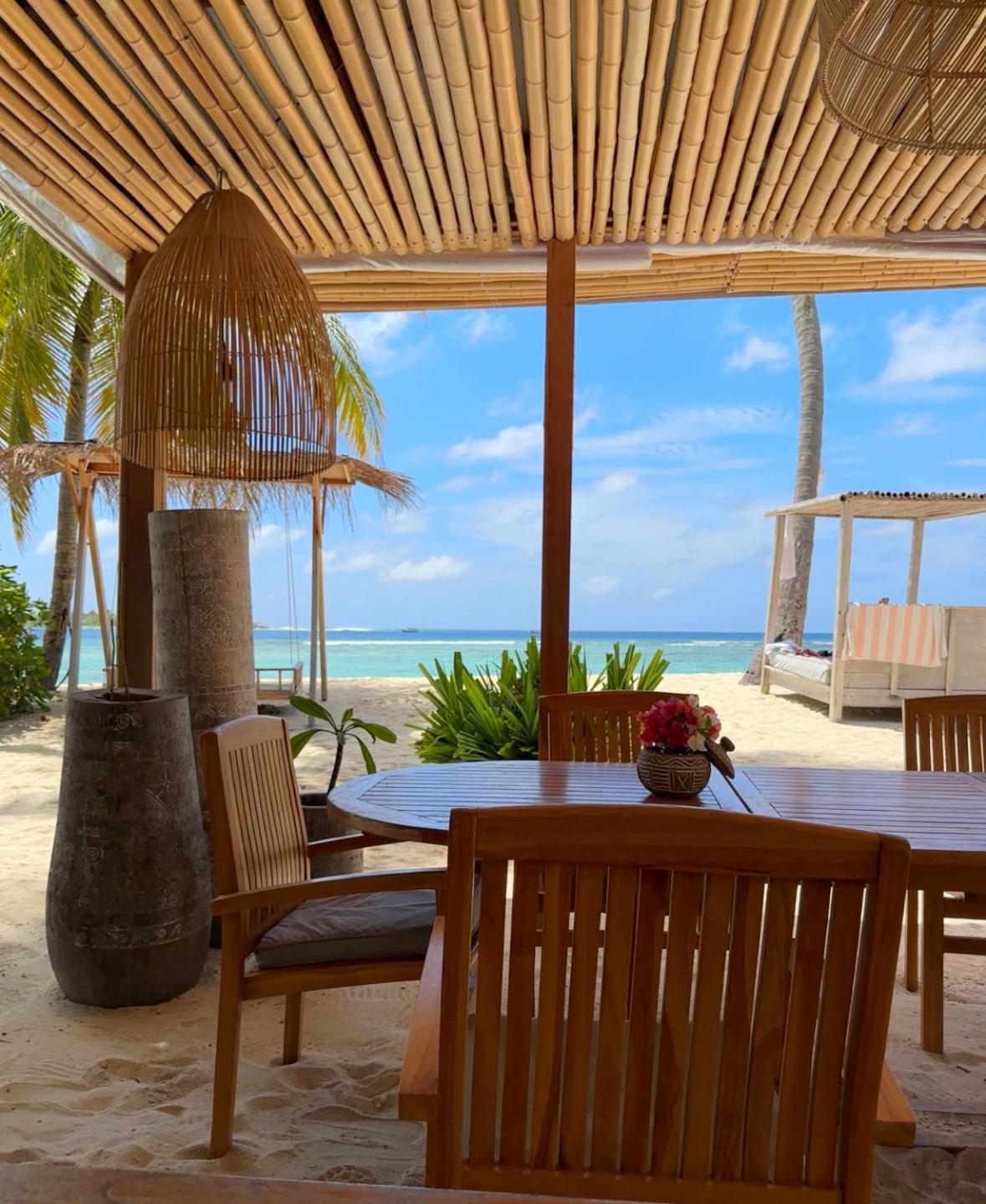 Met House * Thulusdhoo