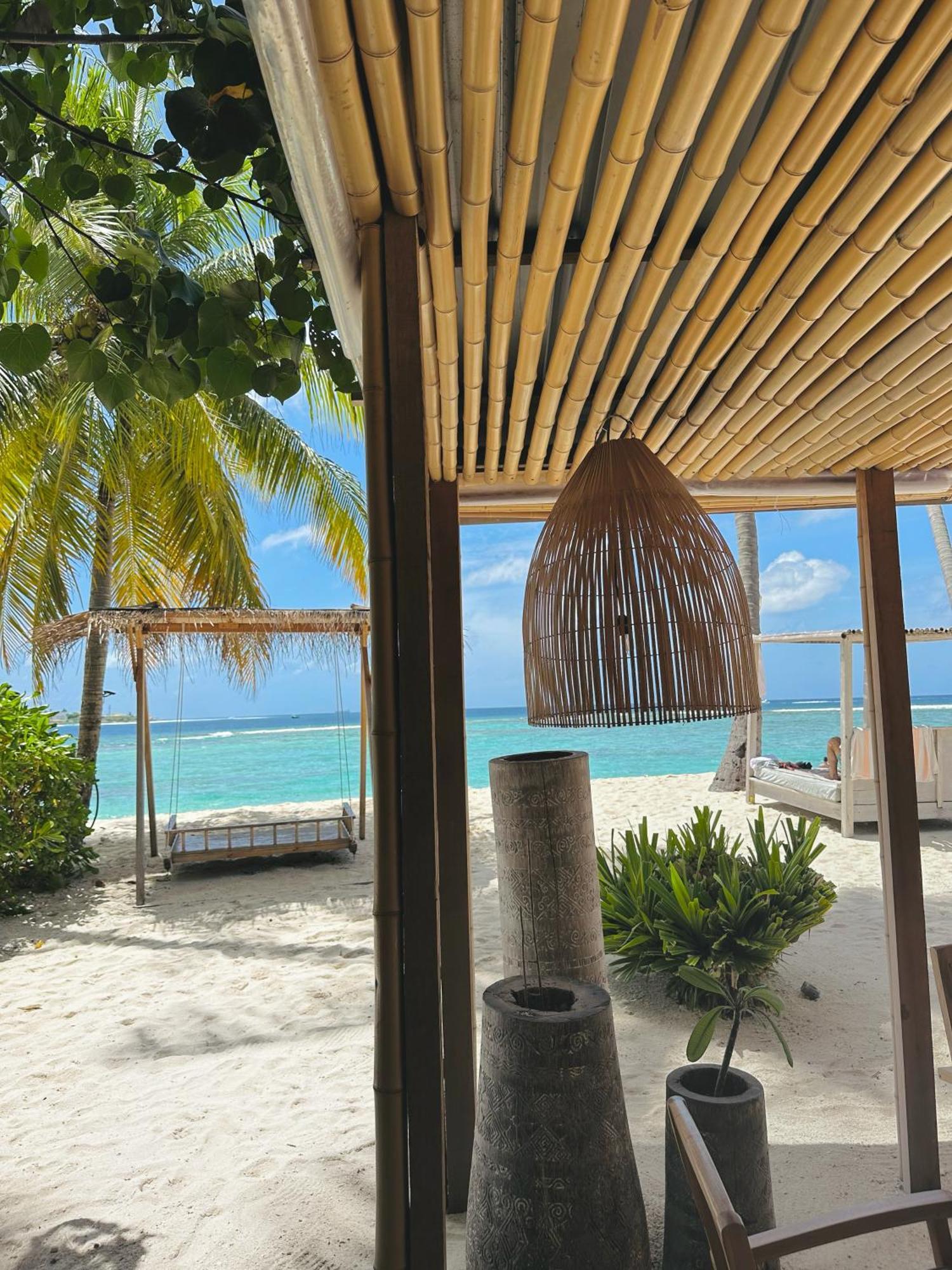 Met House * Thulusdhoo